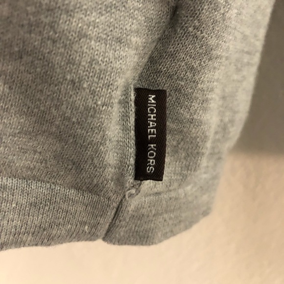 MICHAEL KORS men's V-NECK CARDIGAN SWEATER Medium - Picture 2 of 4